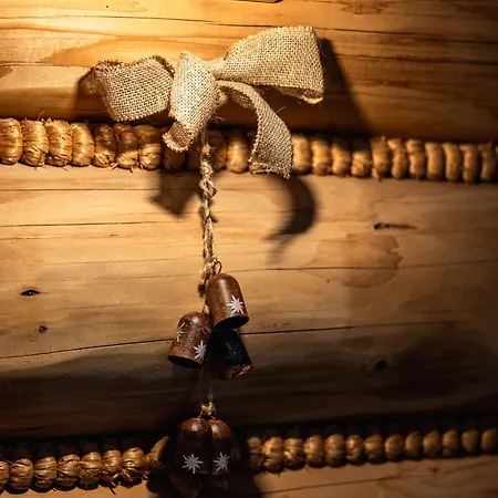 Huncwota 샬레 자코파네